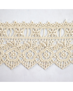 PIZZO MACRAME CON PASSANASTRO